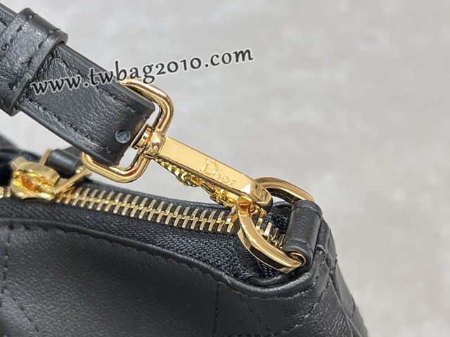 Dior专柜新款迪奥顶级原单2025新款饺子包手提女包 djfk1169